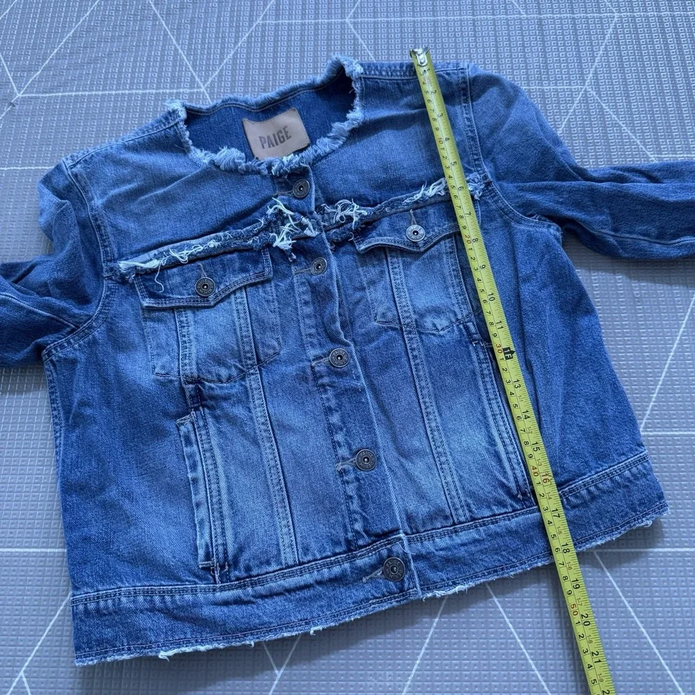 Paige Denim Jean Jacket Sz Small Distressed Medium Wash Raw‎ Trim